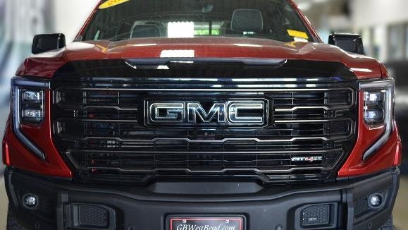 2023 GMC Sierra 1500 AT4X