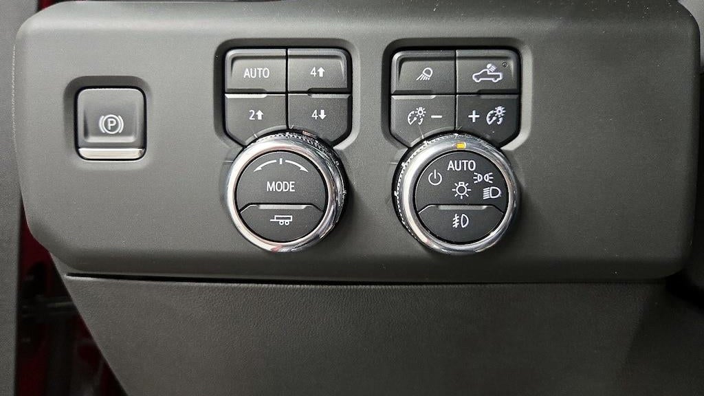 2025 GMC Sierra 1500 AT4X