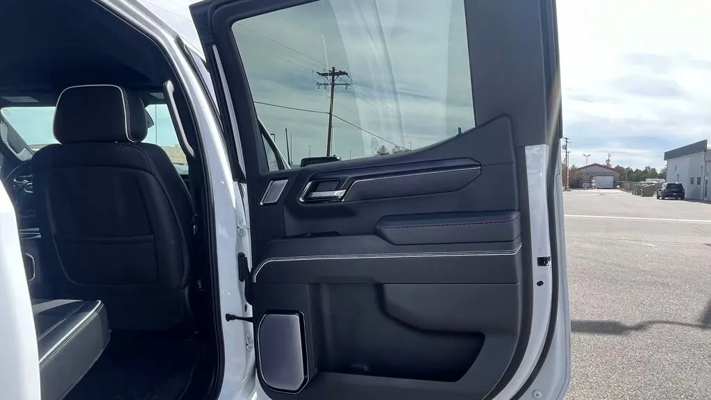 2023 GMC Sierra 1500 AT4X