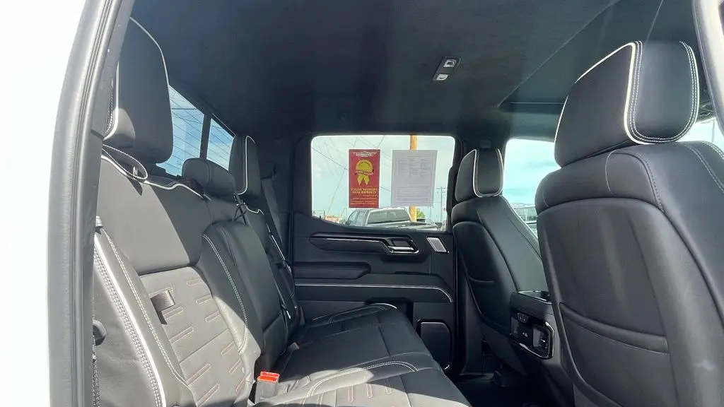 2023 GMC Sierra 1500 AT4X