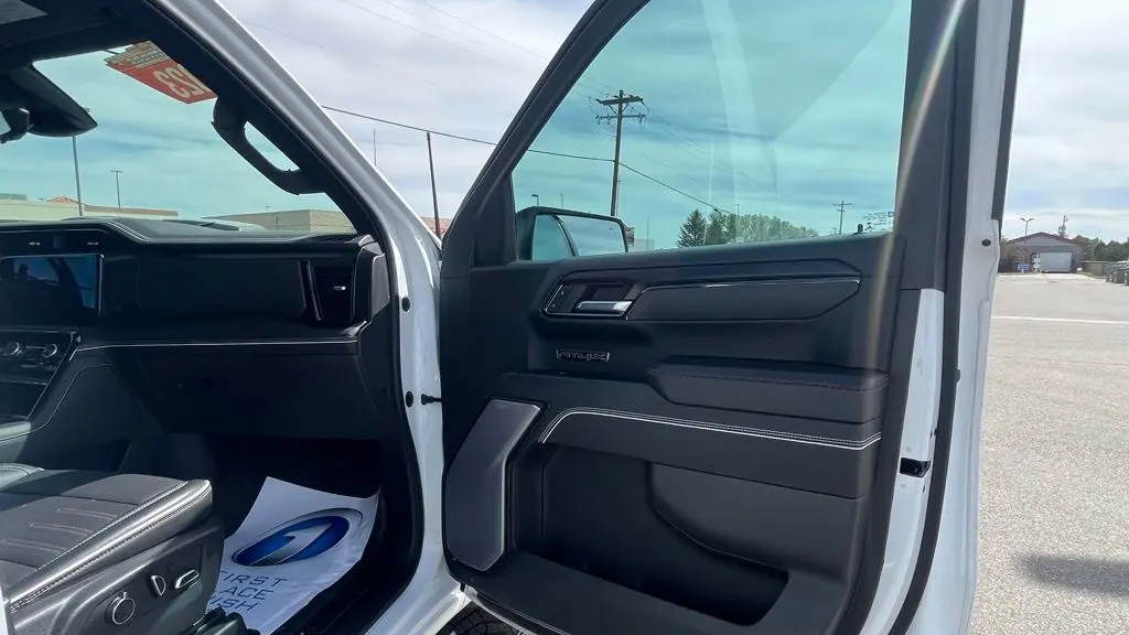 2023 GMC Sierra 1500 AT4X