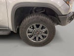 2025 Sierra 1500 Thumbnail 9