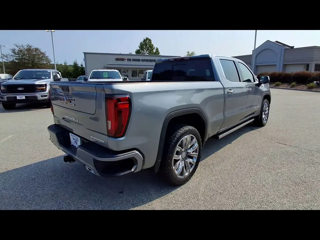2025 GMC Sierra - $53,995