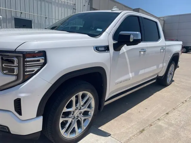 2023 GMC Sierra
