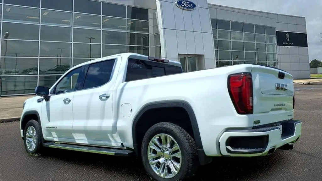2023 GMC Sierra 1500 Denali