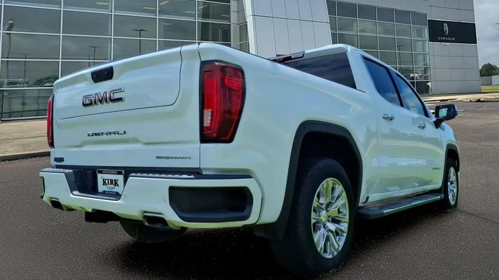 2023 GMC Sierra 1500 Denali