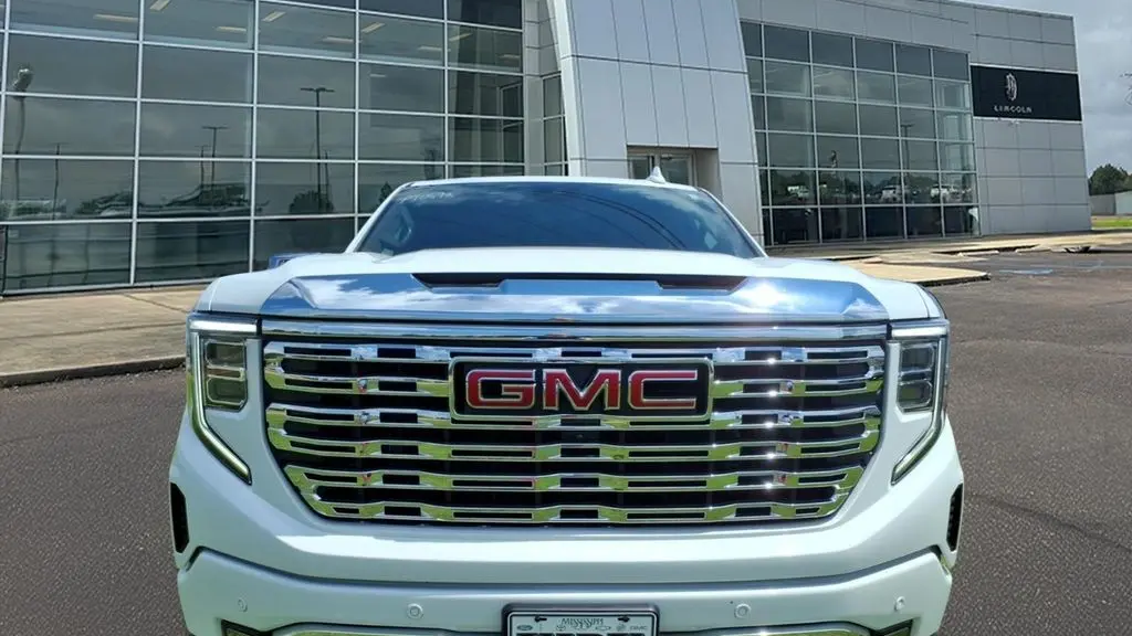 2023 GMC Sierra 1500 Denali