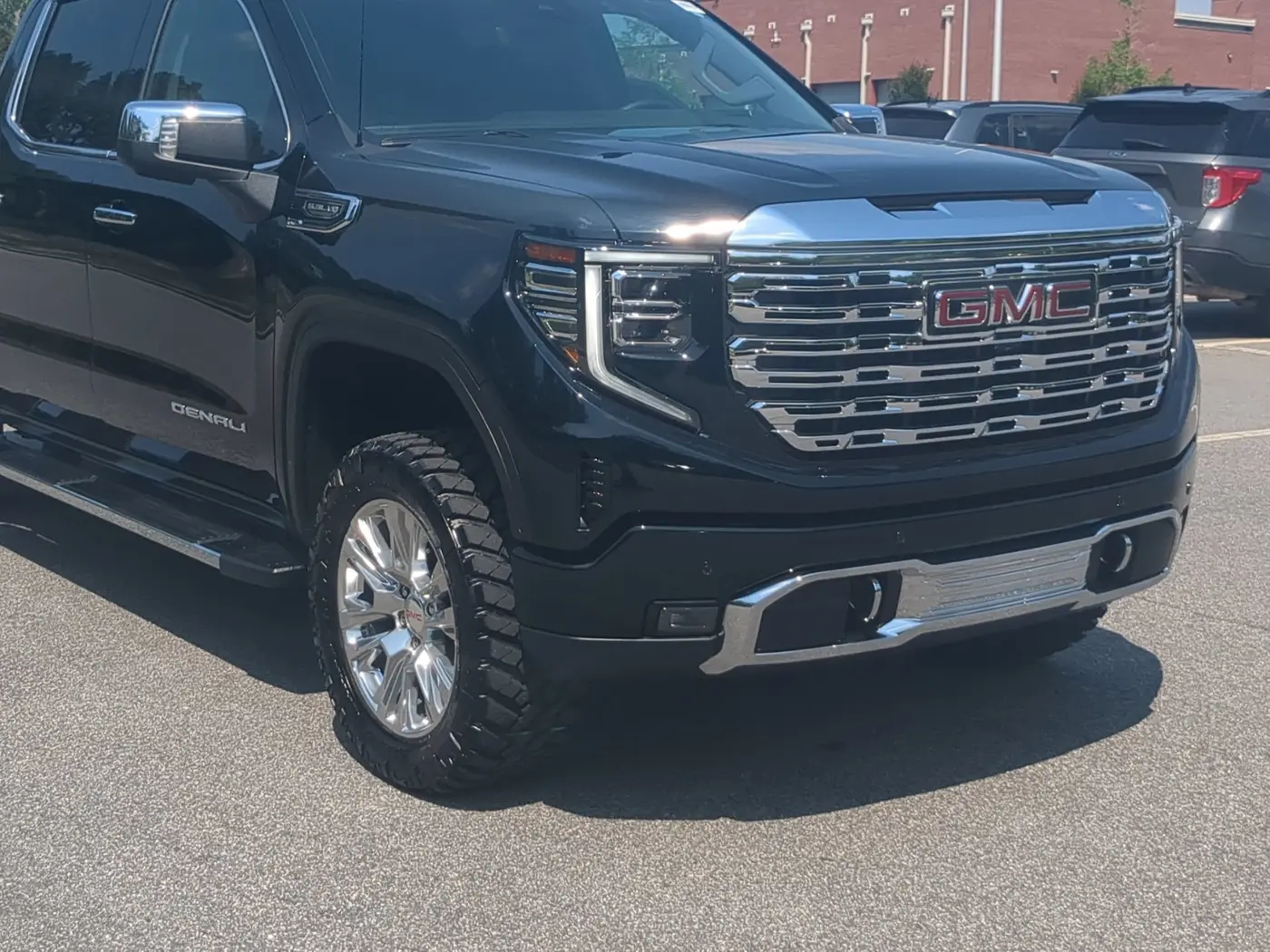 2025 GMC Sierra - $60,726