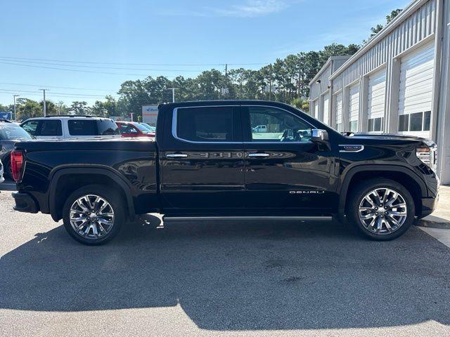 2022 GMC Sierra - $43,880