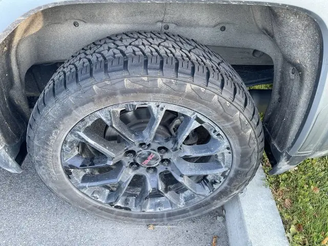 2023 GMC Sierra - $52,500