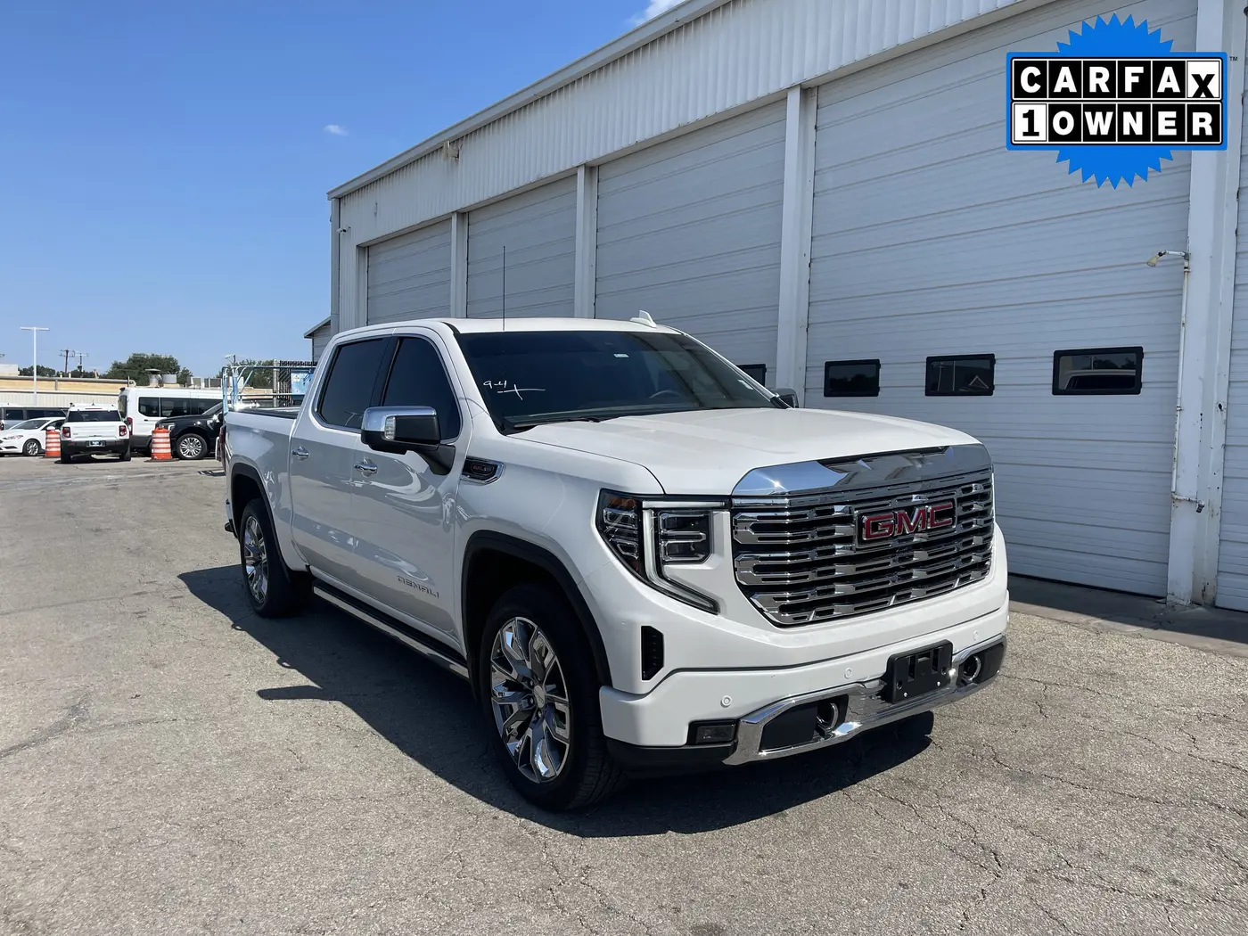 2023 GMC Sierra 1500 Denali — photo 1 of 4