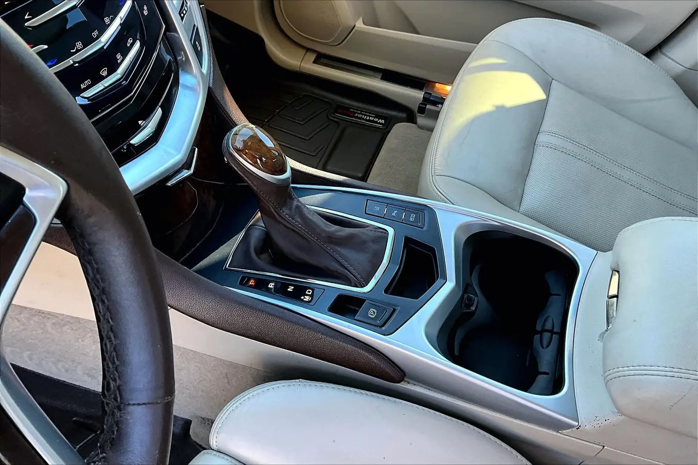 2015 Cadillac SRX - $12,999