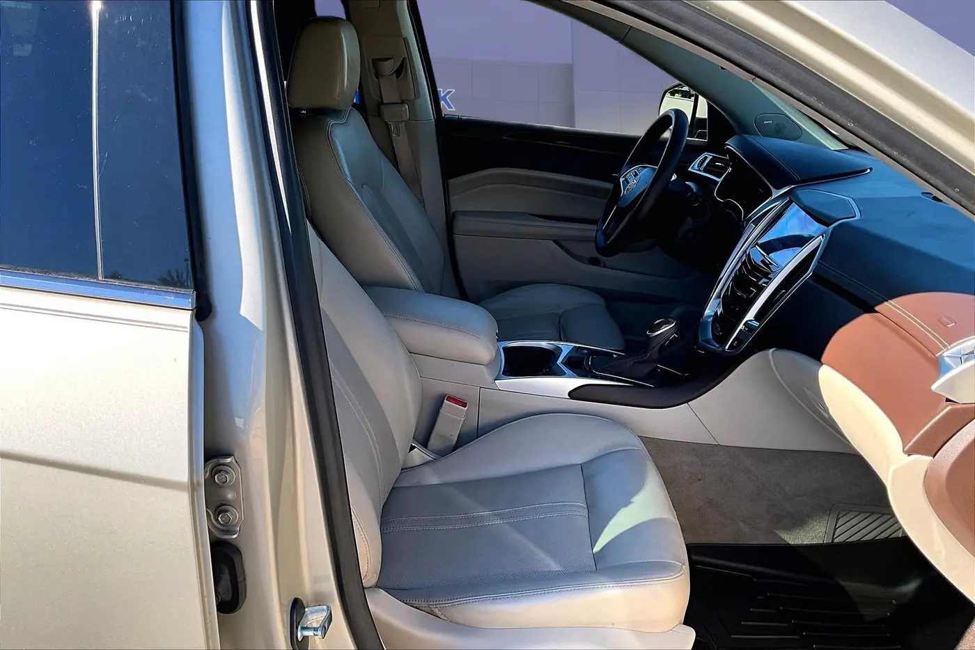 2015 Cadillac SRX - $12,999