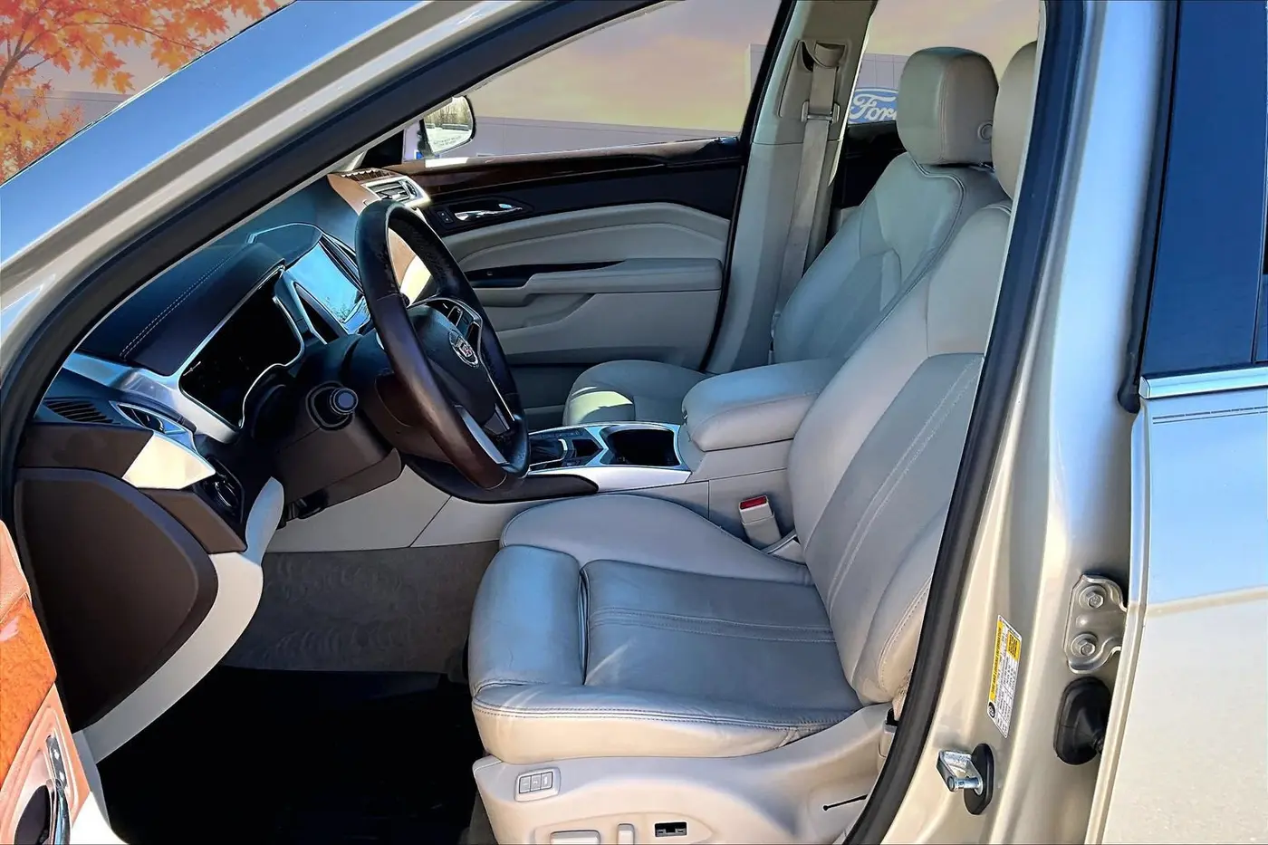 2015 Cadillac SRX - $11,900