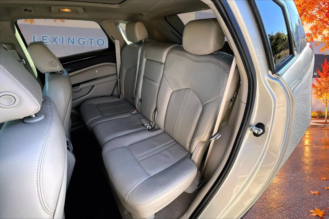 2015 Cadillac SRX - $11,900