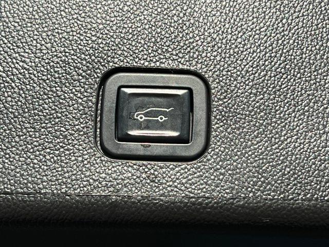 2013 Cadillac SRX - $8,995