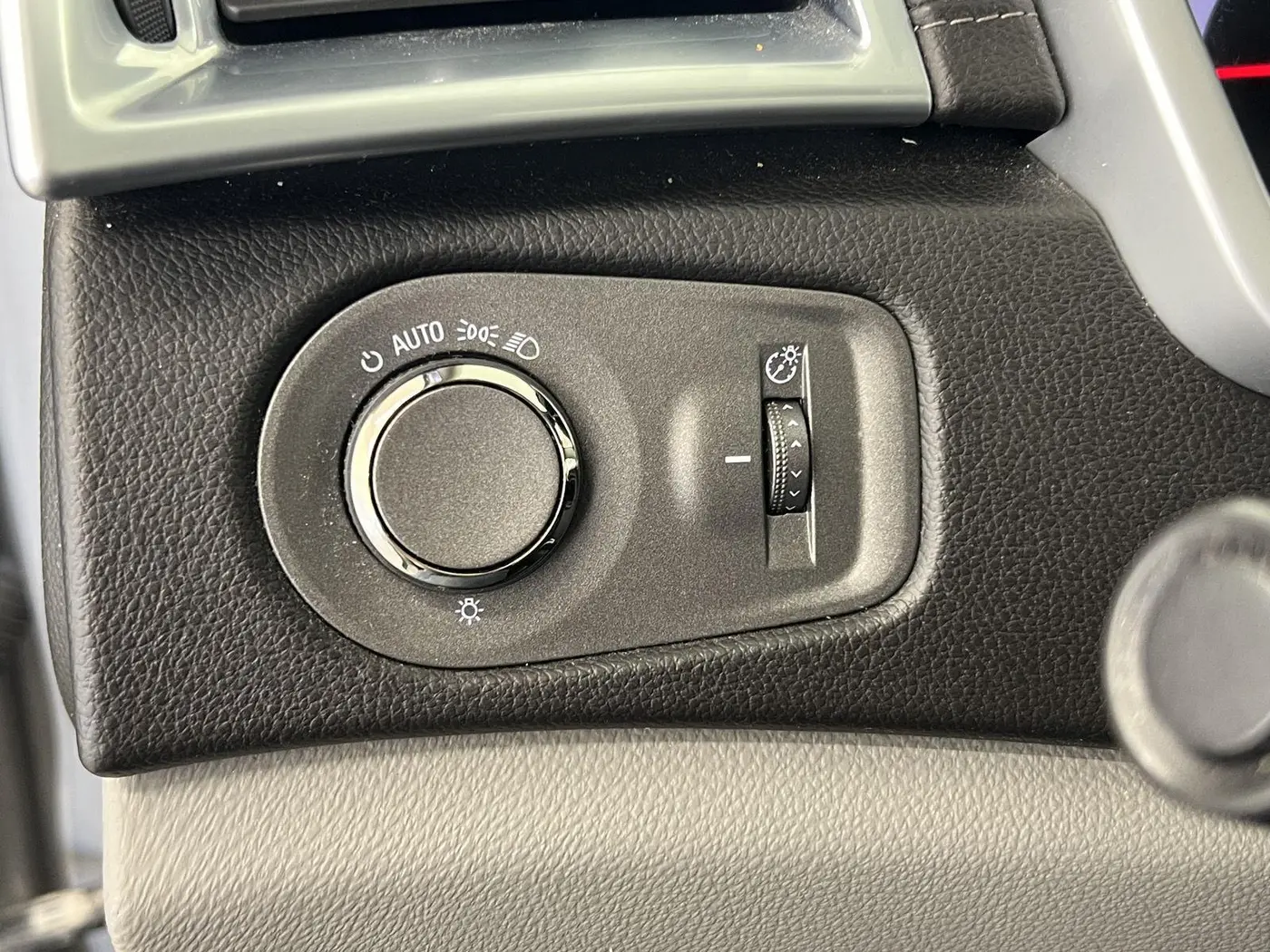 2011 Cadillac SRX - $7,498