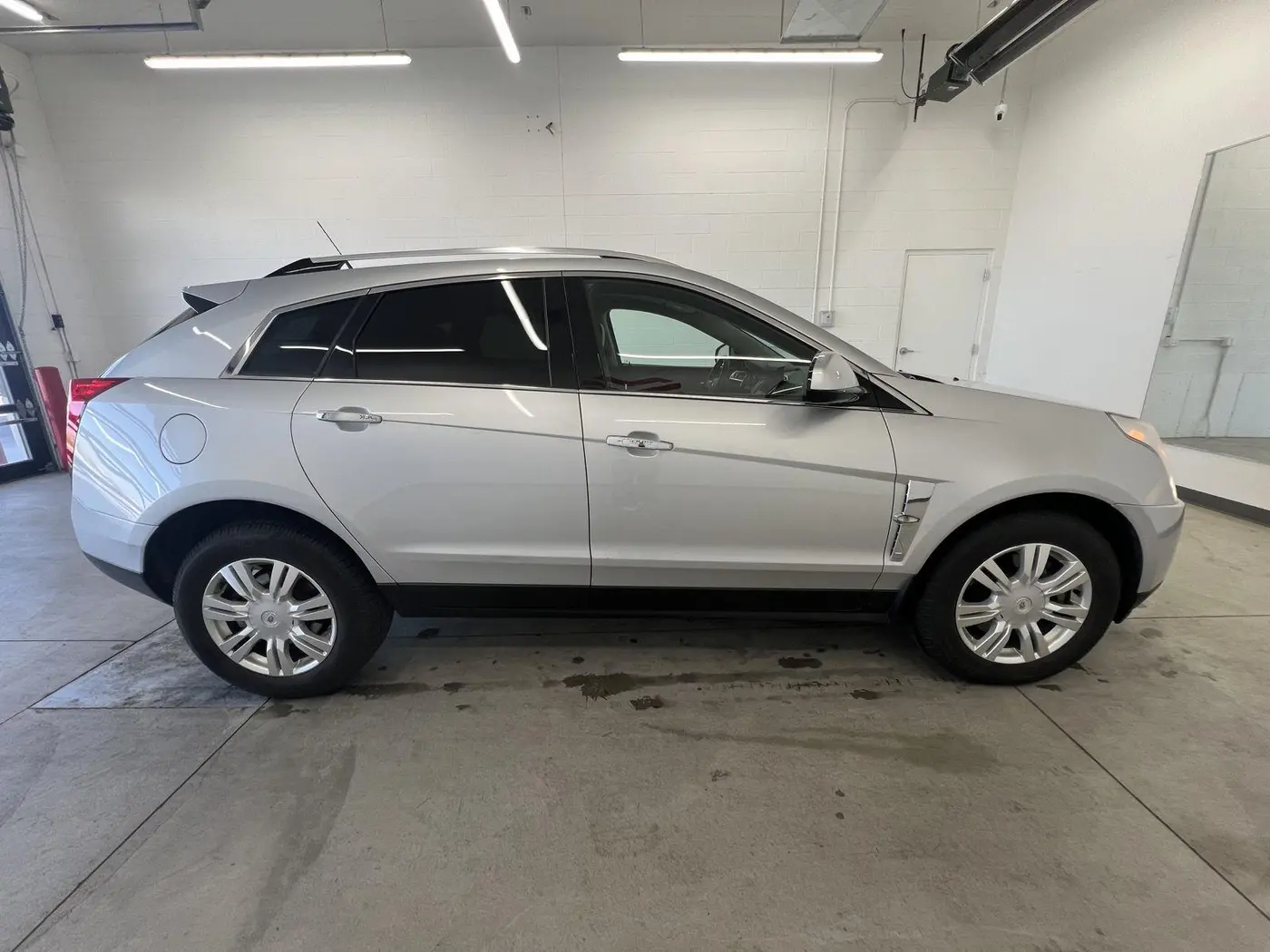 2011 Cadillac SRX - $7,398