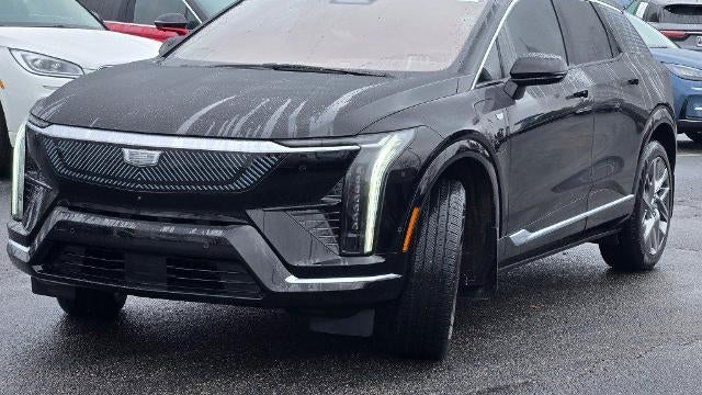 2025 Cadillac OPTIQ Luxury 1
