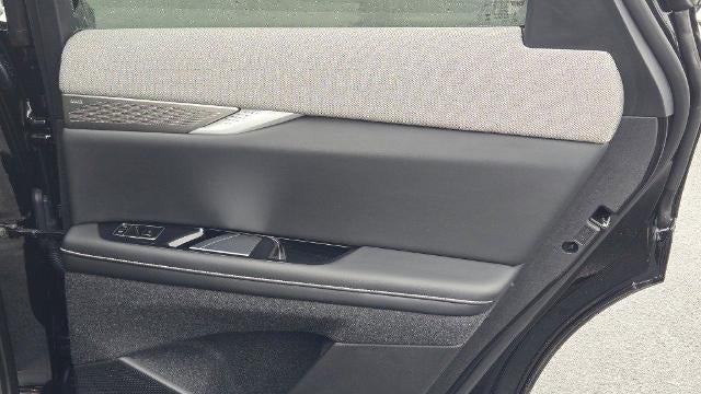 2025 Cadillac OPTIQ Luxury 1