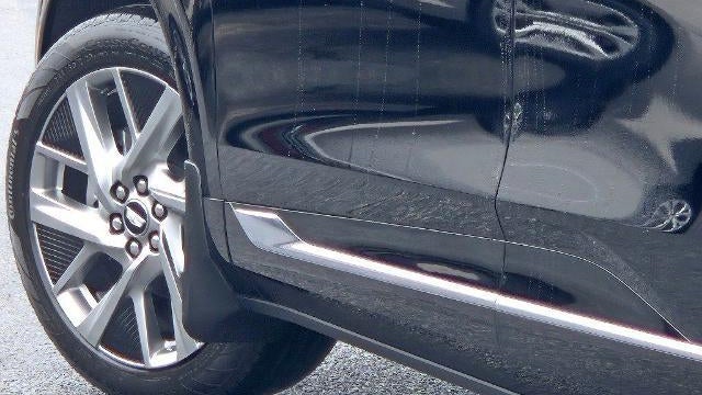 2025 Cadillac OPTIQ Luxury 1