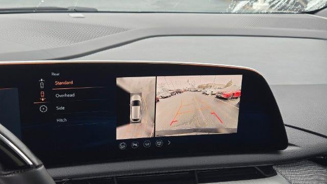 2025 Cadillac OPTIQ Luxury 1