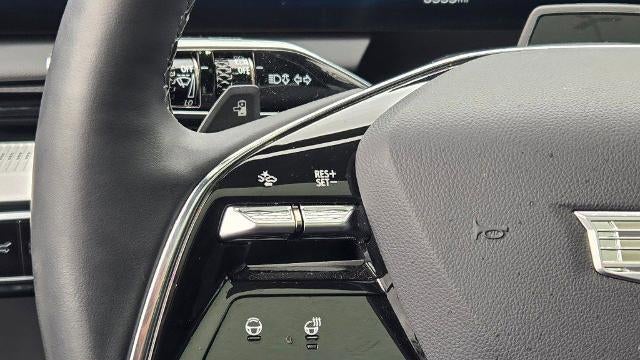 2025 Cadillac OPTIQ Luxury 1