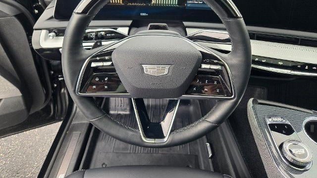 2025 Cadillac OPTIQ Luxury 1