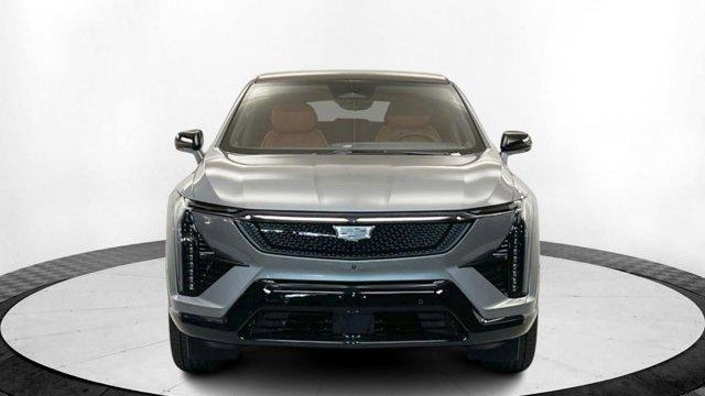 2025 Cadillac OPTIQ Sport 2