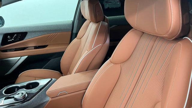 2025 Cadillac OPTIQ Sport 2