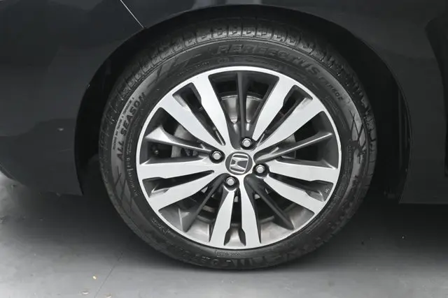 2015 Honda Fit - $15,999