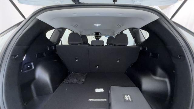 2025 Hyundai TUCSON SE