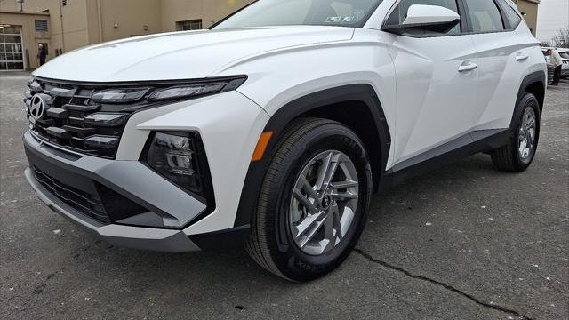 2025 Hyundai TUCSON SE