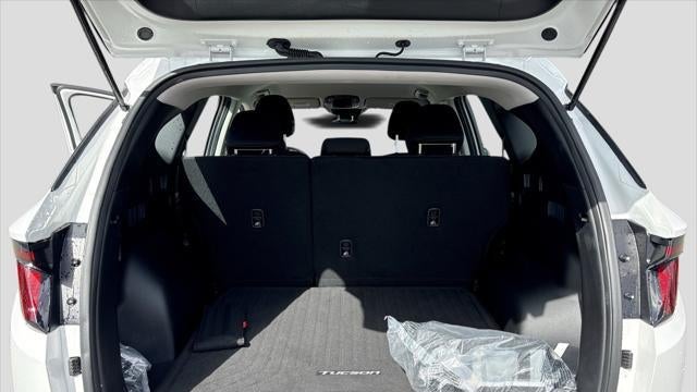 2025 Hyundai TUCSON SE