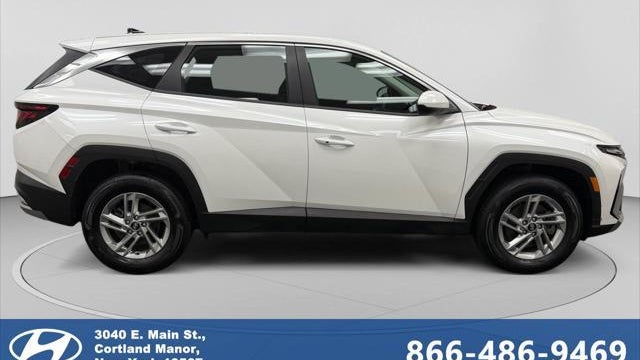 2025 Hyundai TUCSON SE