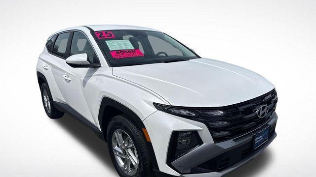 2025 Hyundai TUCSON SE