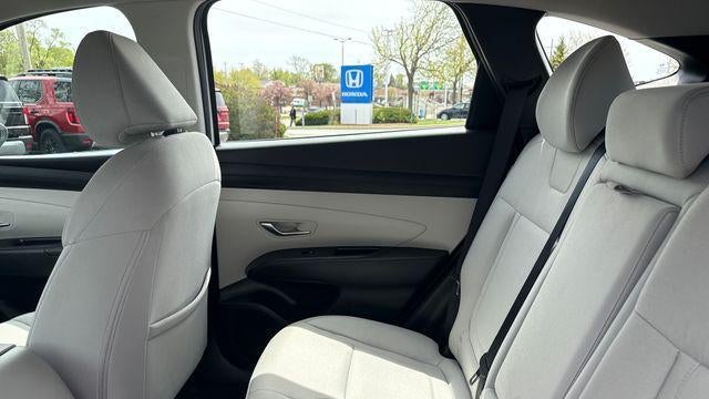 2025 Hyundai TUCSON SE