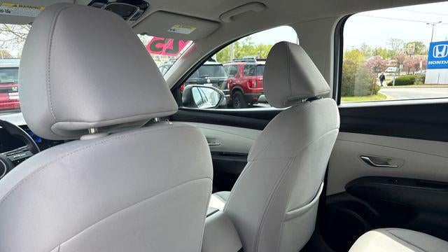 2025 Hyundai TUCSON SE