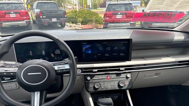2025 Hyundai TUCSON SE
