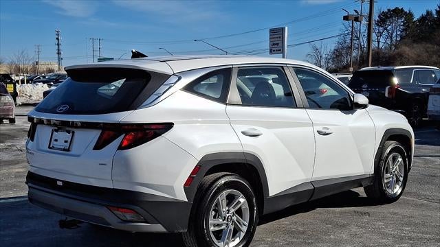 2025 Hyundai TUCSON SE