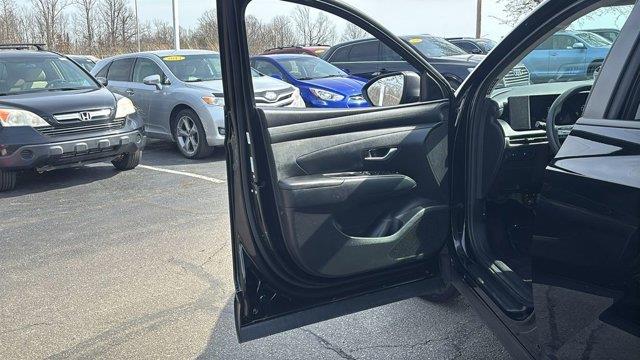 2025 Hyundai TUCSON SE