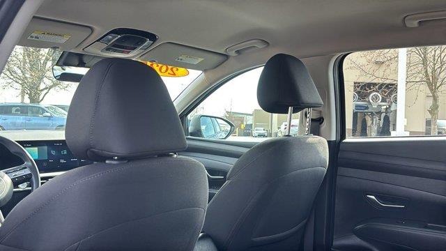 2025 Hyundai TUCSON SE