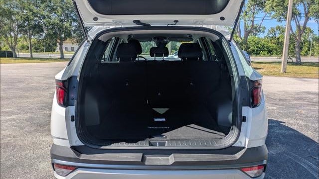 2025 Hyundai TUCSON SE