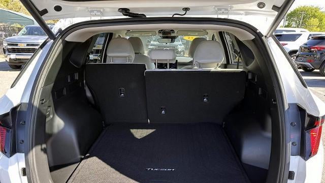 2025 Hyundai TUCSON SEL