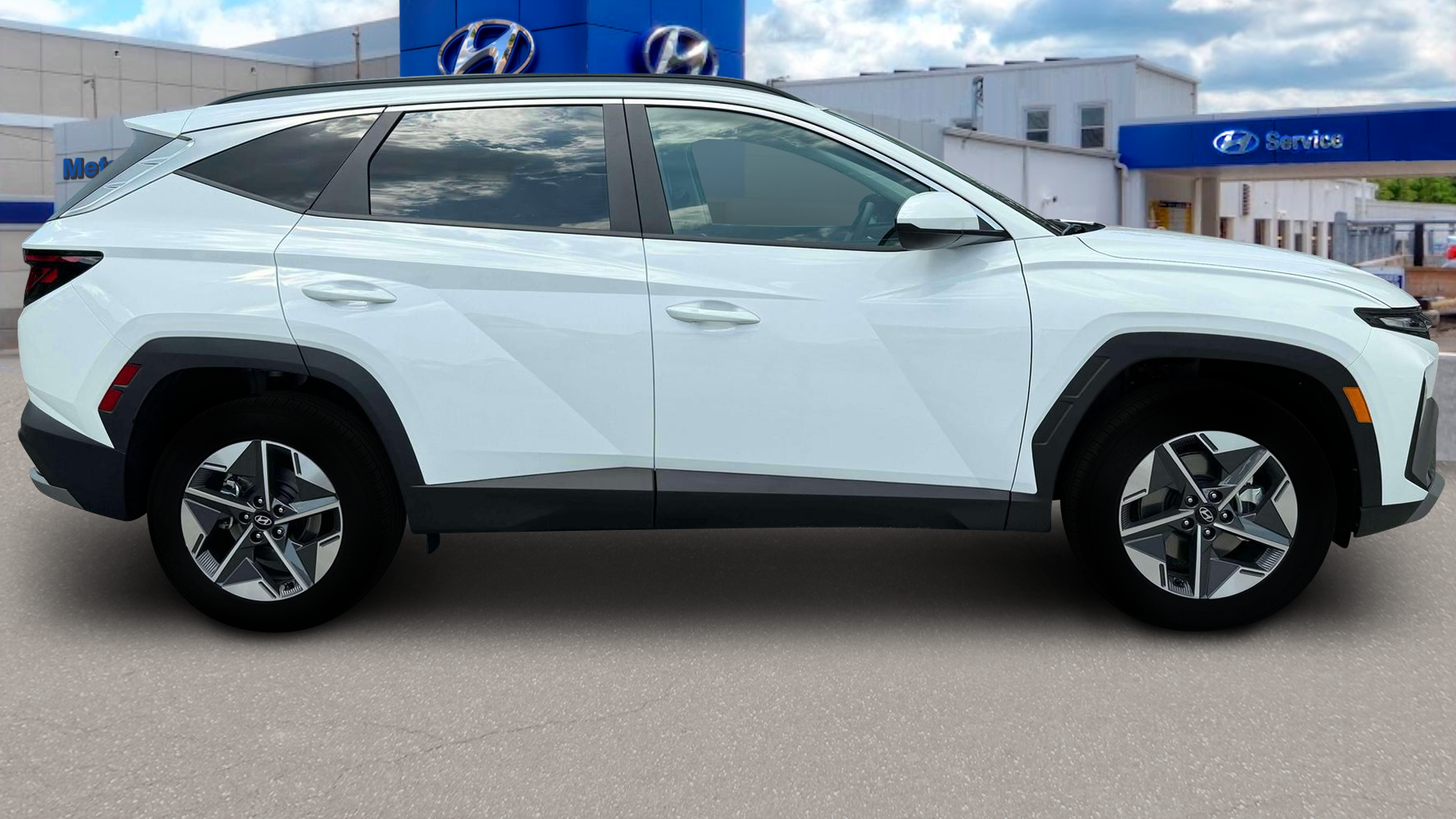 2025 Hyundai TUCSON SEL