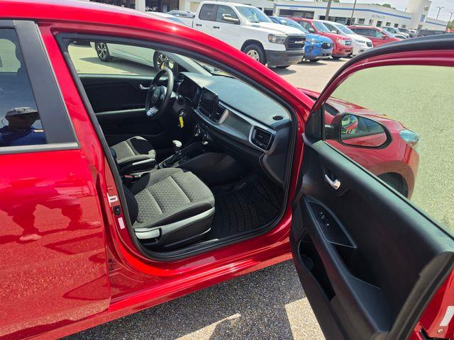 2022 Kia Rio - $15,499