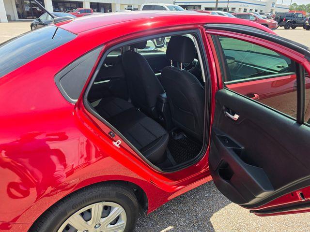 2022 Kia Rio - $15,499