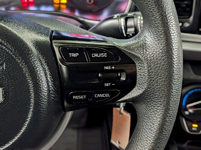 2023 Kia Rio - $13,000