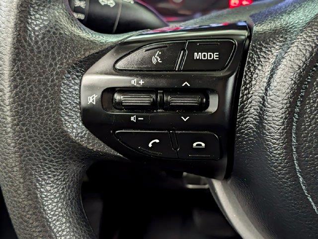2023 Kia Rio - $13,000