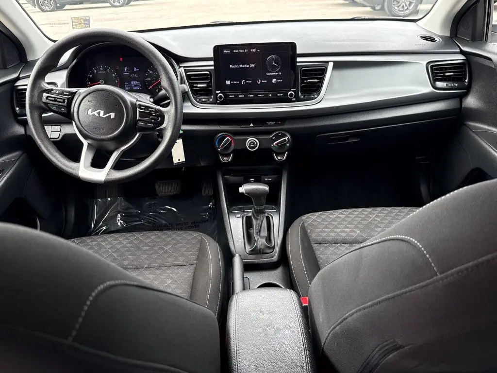 2023 Kia Rio - $14,900